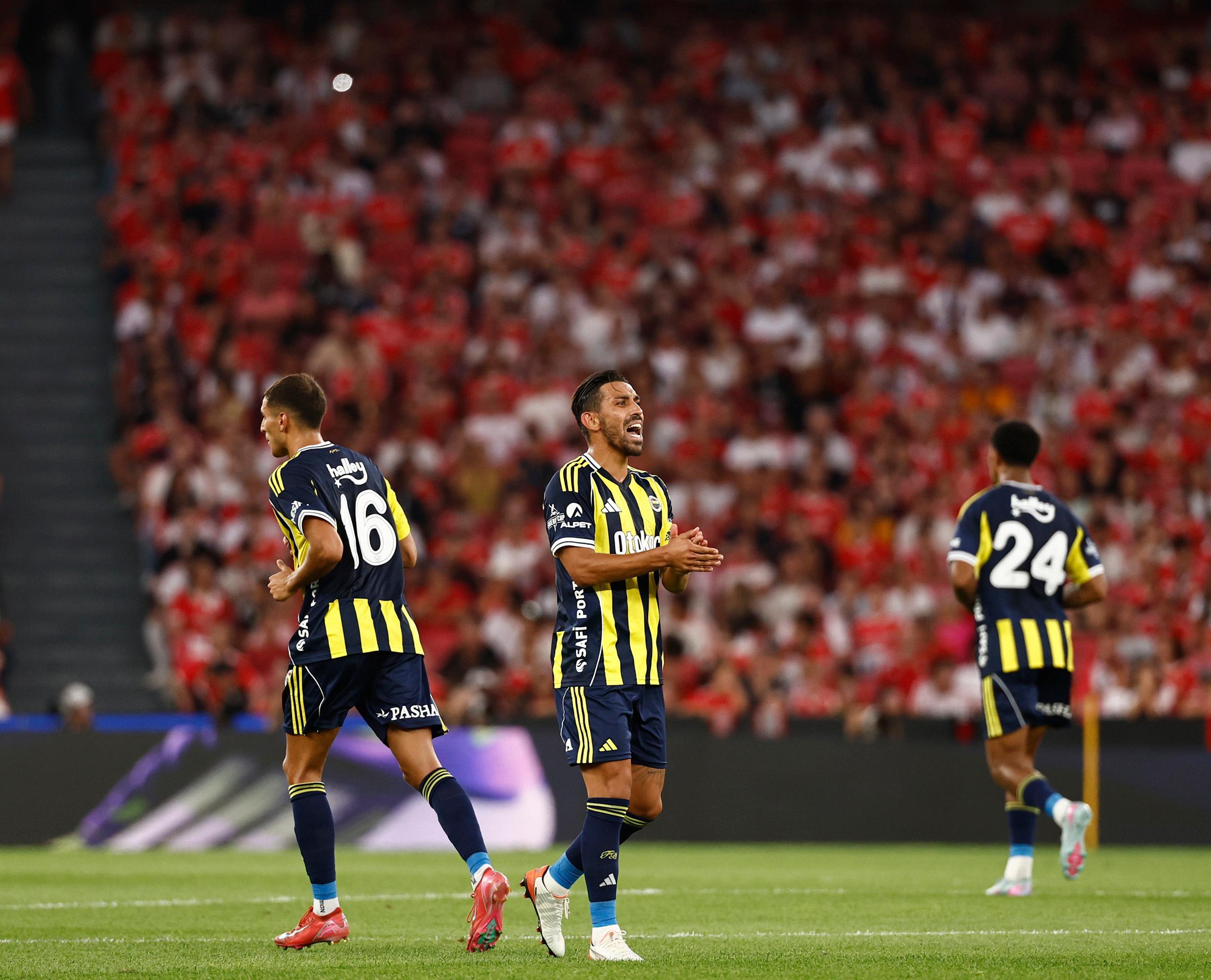 包含欧篮联倒计时;巴塞罗那清晨绝杀压哨;细节引发关注;底气十足;阵容厚度经受考验的词条 包含欧篮联倒计时;巴塞罗那清晨绝杀压哨;细节引发关注;底气十足;阵容厚度经受考验的词条